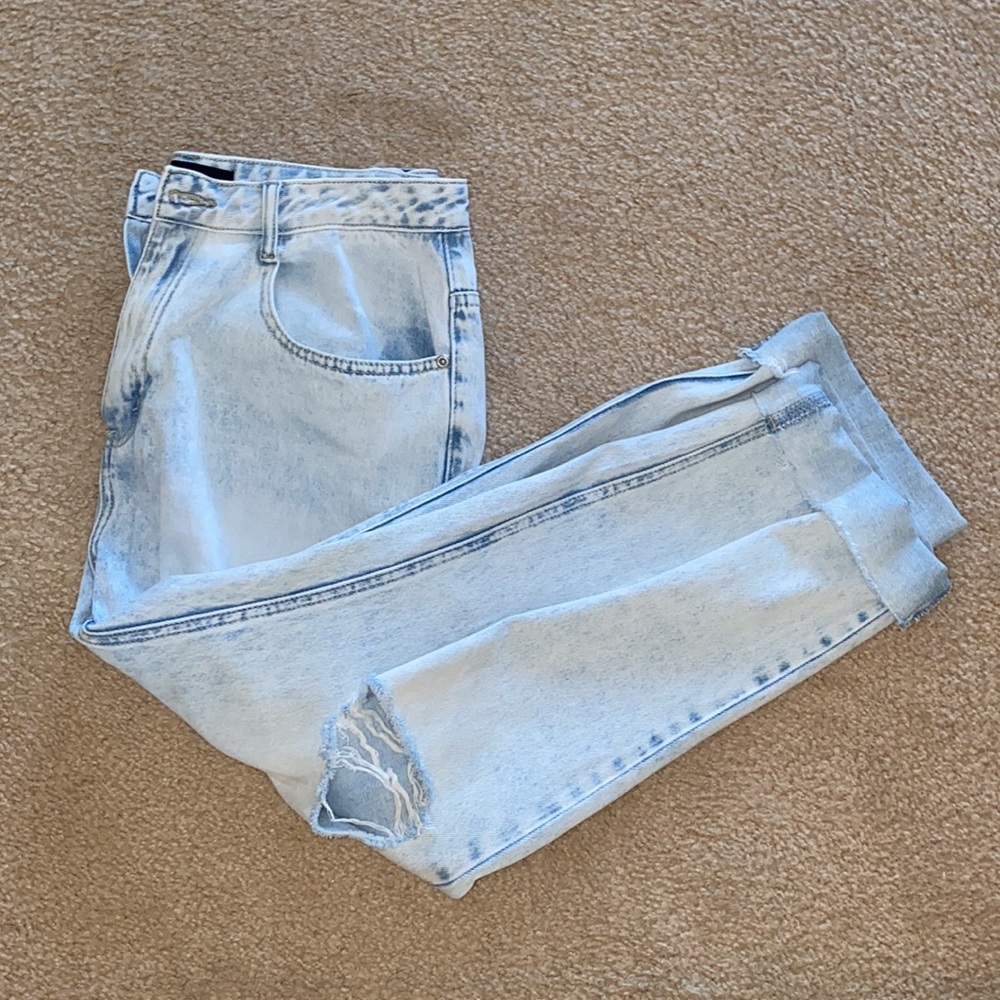Distressed Boyfriend Jeans 31